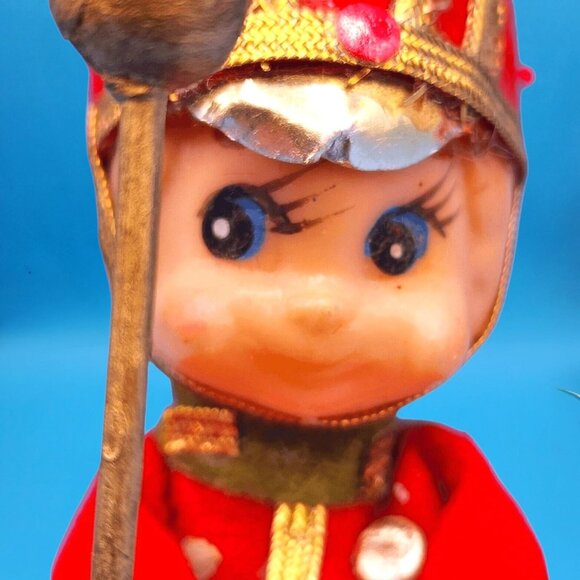 Vintage 1950s Elf Toy Soldier Ornament • Red Green Felt with Velvet Gold Trim • - Picture 3 of 10